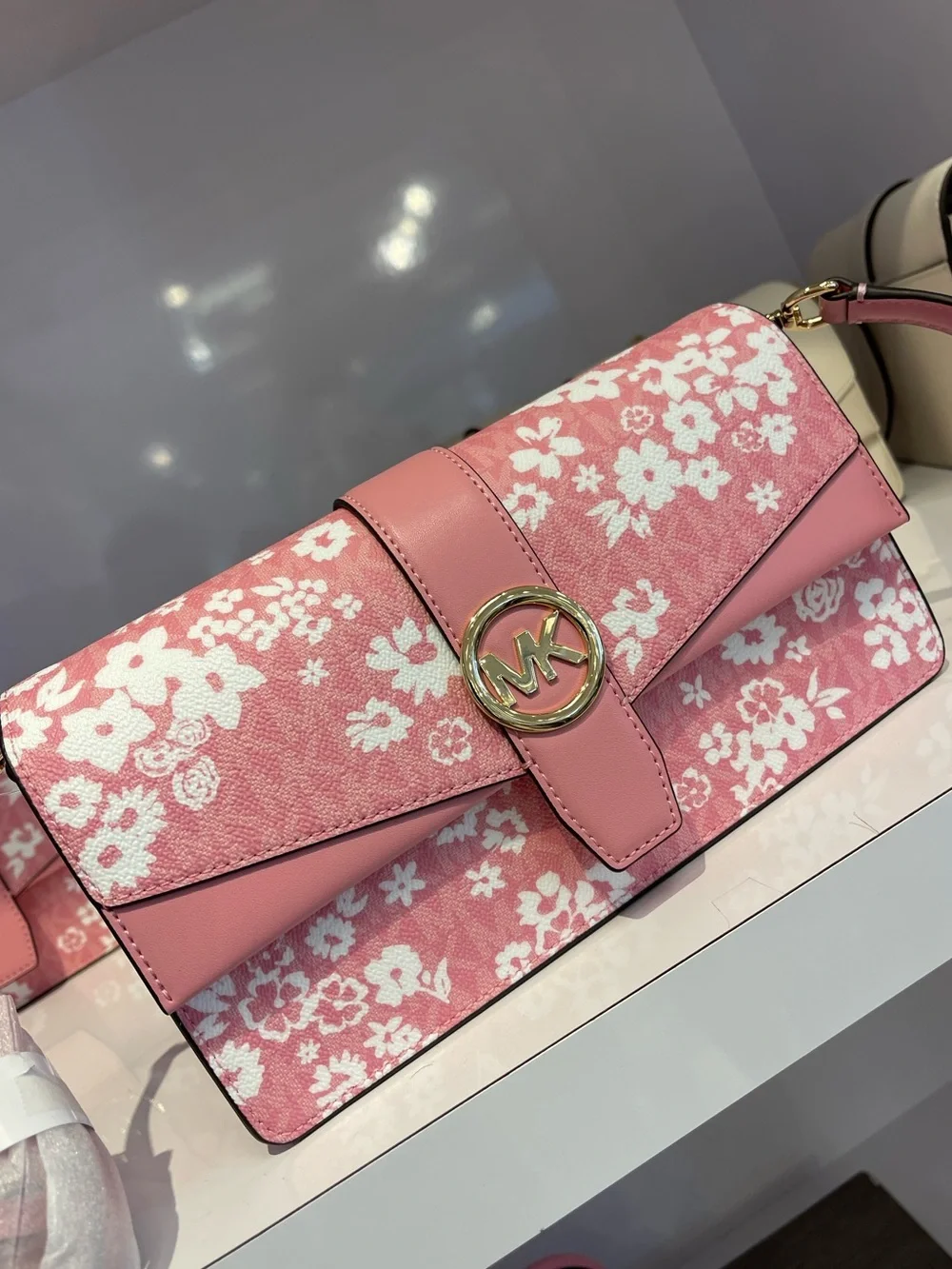 MICHAEL KORS Greenwich Md Printed Signature Logo Convertible Shoulder Carnation